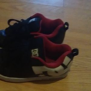 DC Shoes
